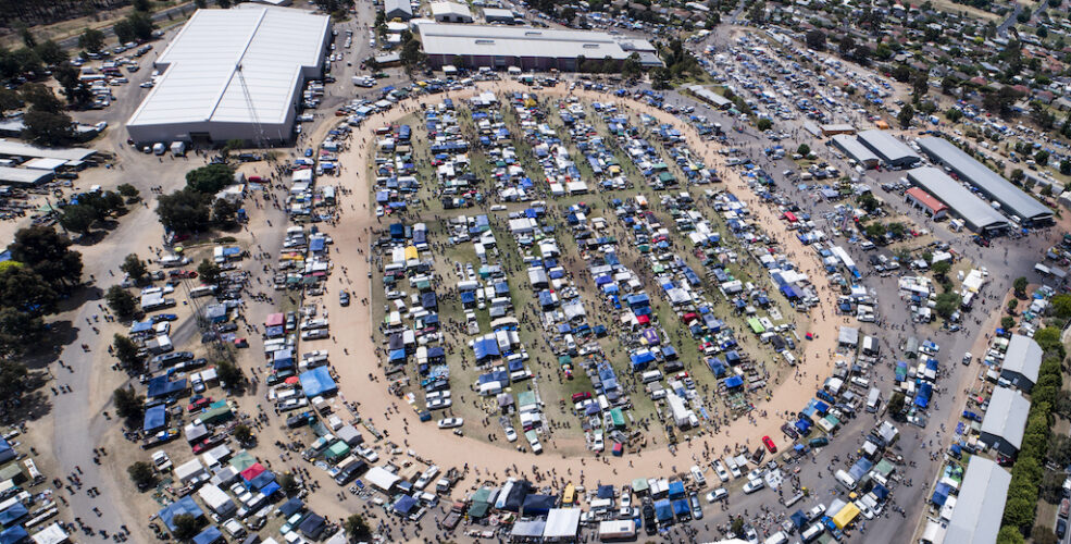 Bendigo swap meet – Morris Car Club Vic